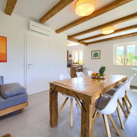 Villa Stella Malinska